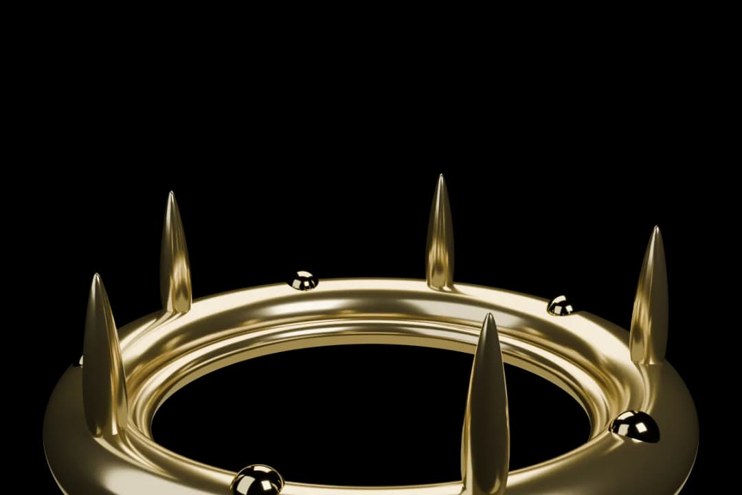 ClaudeKing gold crown